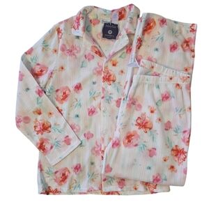 NWT Mayfair pajama set